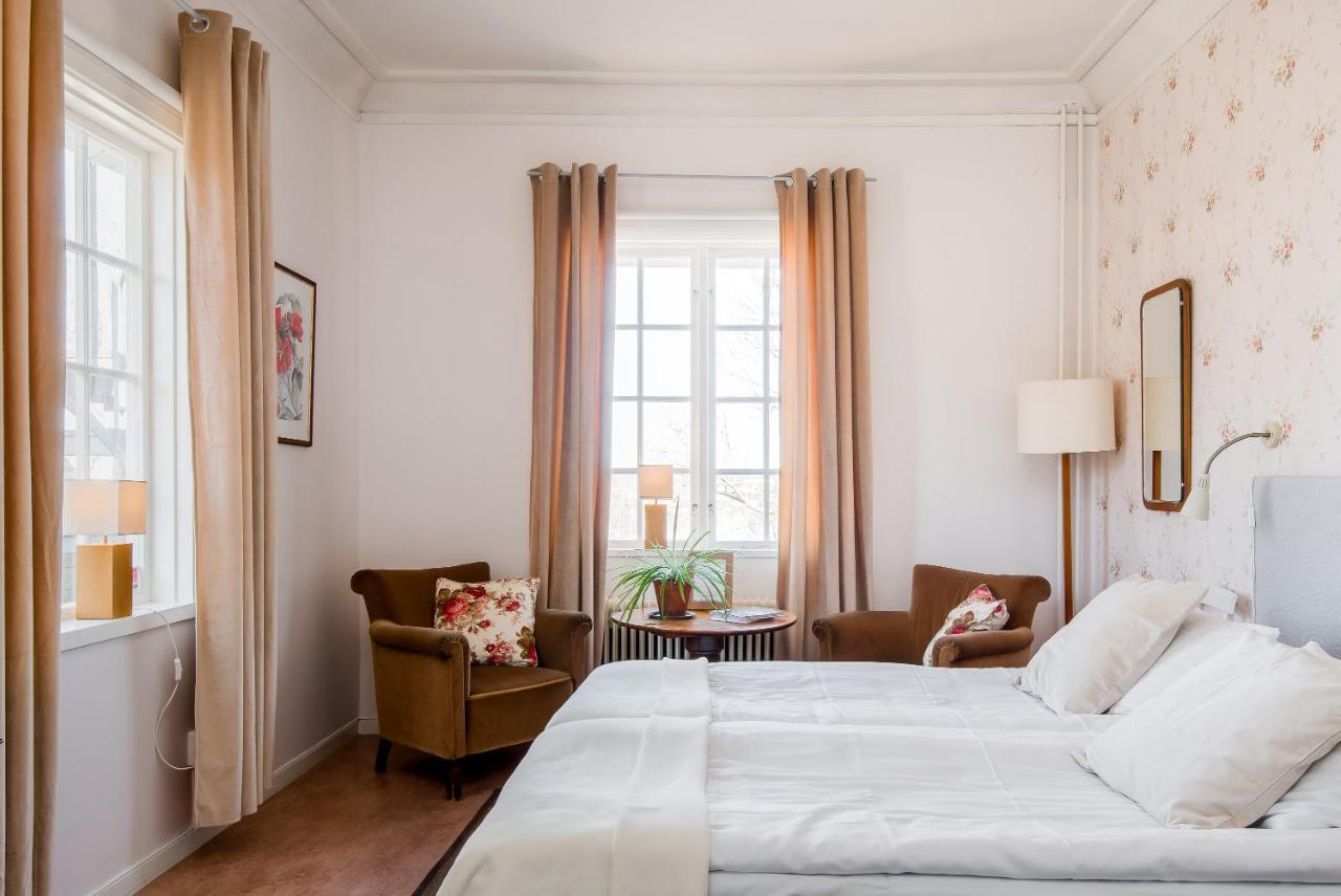 Wij Traedgardar Hotel Ockelbo Luaran gambar