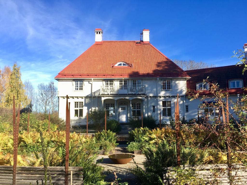 Wij Traedgardar Hotel Ockelbo Luaran gambar
